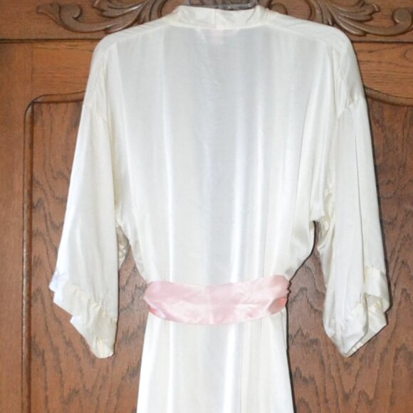 Rare Vintage 2005 Victoria’s Secret 100% Silk Robe IVORY XS SMALL Full Length - Picture 3 of 11
